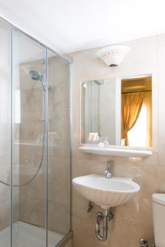 Marble House – Athens, NY
