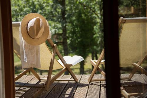 Удобства, Le Bois de Faral in Carlucet