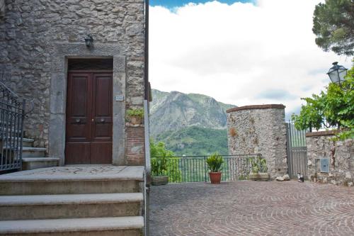 Bejárat, PietraViva casa vacanze in Castelnuovo Parano