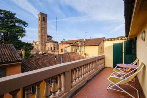 Vista sulle torri di Bologna by Wonderful Italy