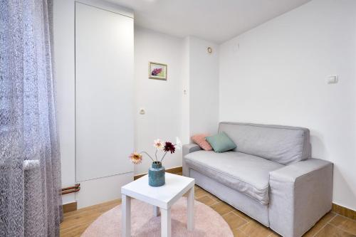 Florek & Florica Apartment