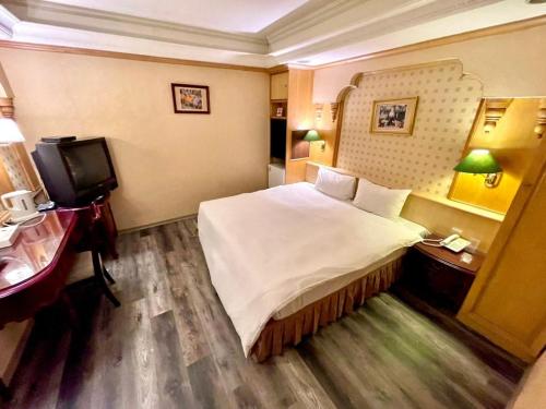 room detail thumbnail 1