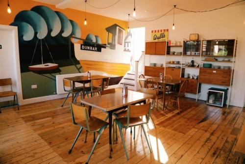Зручності, The Dolphin Inn Hostel in Данбар