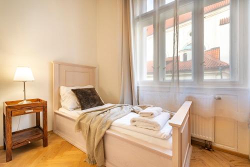 Templová - Old Town Apartments Room Type - Three-Bedroom Apartment with Two Bathrooms Templová - Old Town Apartments Room Type - Three-Bedroom Apartment with Two Bathrooms
