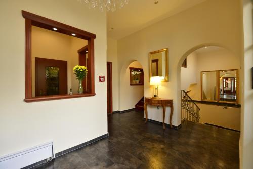 Hotel Beretta - image 5