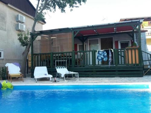 Mobile home in Pakostane with terrace, air conditioning, WiFi 5015-1