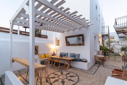  F Charm all Suites - Adults Only, Lindos bei Malona Village