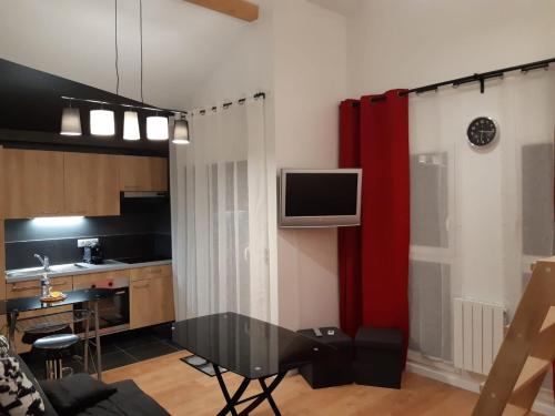 Közös társalgó / TV, Appartement de charme DISNEYLAND PARIS - Nidouest in Chanteloup-en-Brie