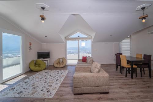 Nice Apartment with Fascinating View in Fethiye