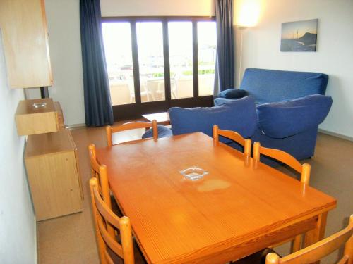 Apartment with Sea View image 10