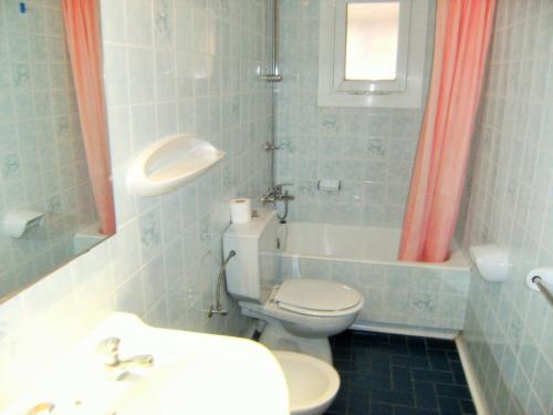 Apartment with Sea View image 2
