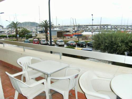 Apartment with Sea View image 8