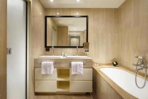 Margutta 54 Luxury Suites, Rome (photo 10)