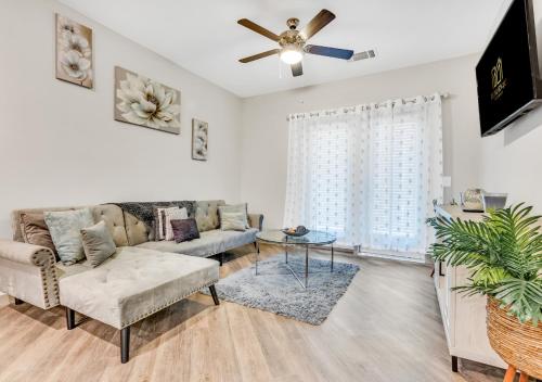 Luxe Suite Life ATL - Entire Apt with Free Parking