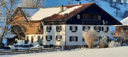 Viesnīcas āriene, Ferienwohnung Bergblick in Gestratz