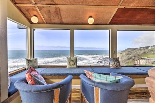 Rahus Ocean Refuge with Manchester Coast Views! in Manchester (CA)