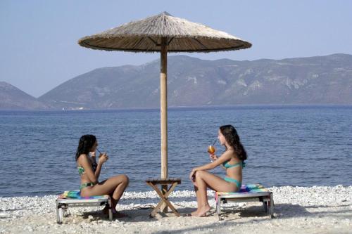 Sami Beach Hotel - image 10