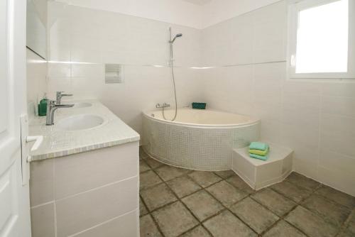 Entre Provence et Camargue in Comps ciems