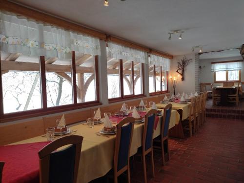 Restoran, Tourist Farm Strle With Great Local Food in Cerknica