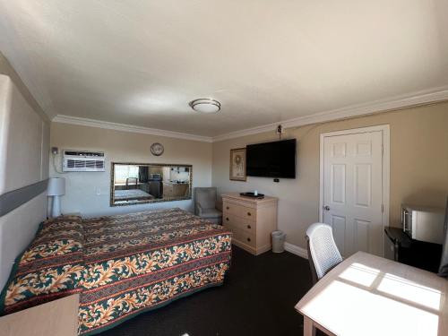 Flamingo Motel Oxnard - image 7