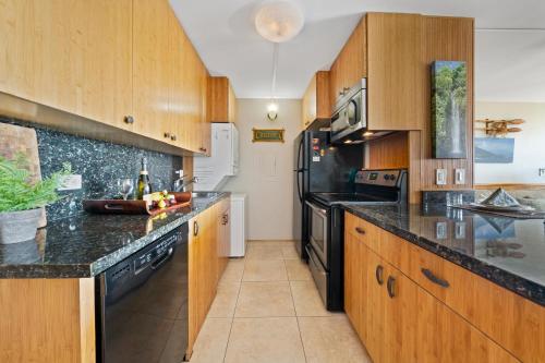 Island Sands 210 - image 7