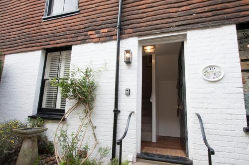 Merrythought Cottage - entire 2 bed, 2 bath cottage in the heart of Rye citadel