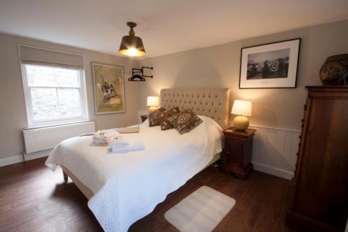 Merrythought Cottage - entire 2 bed, 2 bath cottage in the heart of Rye citadel