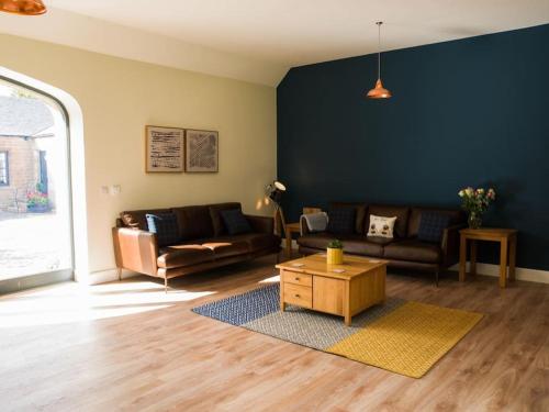 Stunning Edinburgh 1820s stables converted house 3