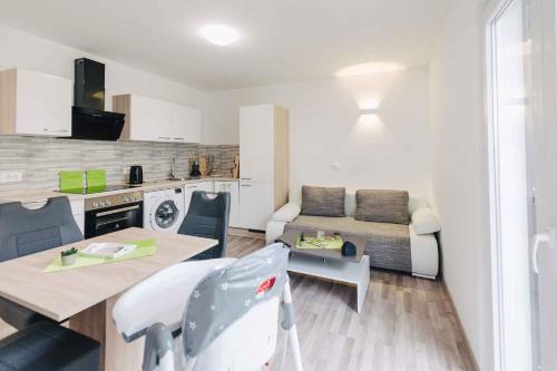 Apartment image 10