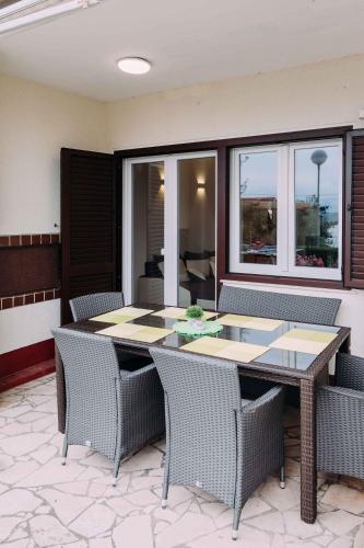 Apartments in Klimno - Insel Krk 42235 - image 2