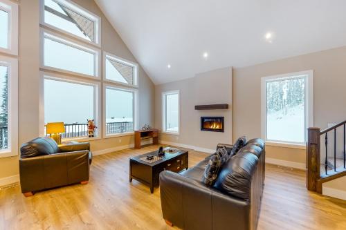 The Getaway At Feathertop, Big White