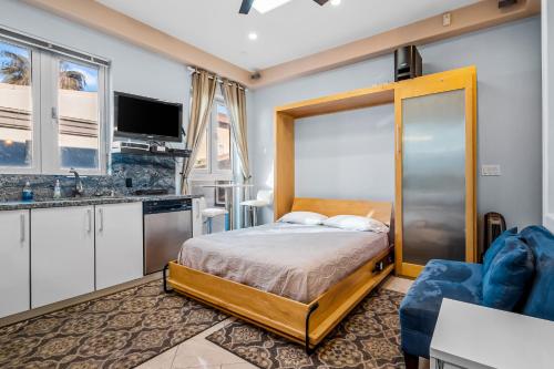 Sandy Suite