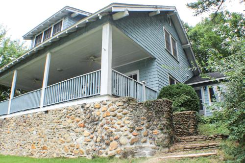 Holler Cottage - Lake Junaluska