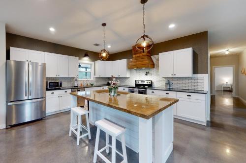 Dry Creekside Casita in Fischer, USA