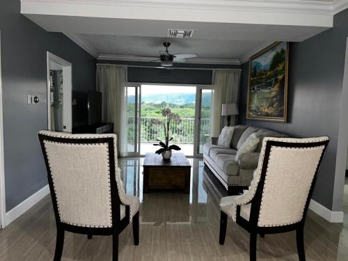 Luxurious condo Ocho rios