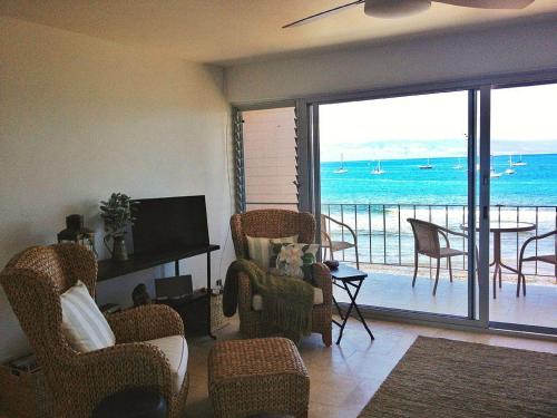 Lahaina Roads 309 - image 12
