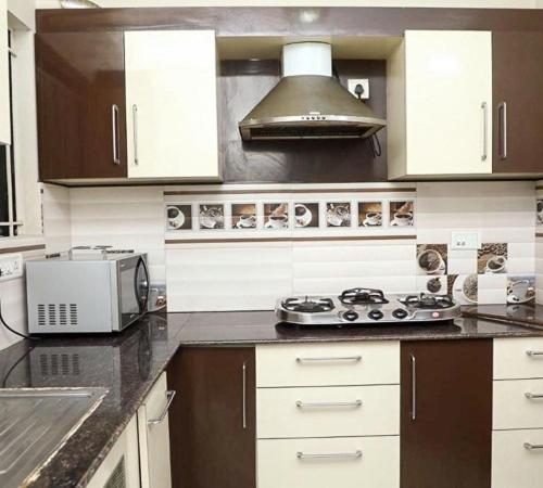 Pink Petals Service Apartment by WB Hotels, Bangalore ,India