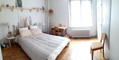 GITE LES 27 ROSES ET PLUS in Châtel-Censoir