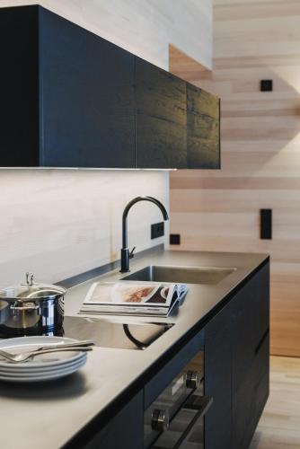 ห้องครัว, Peterhof Chalets in ลาเทิร์นส