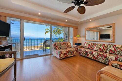 Lahaina Roads 209 - main image
