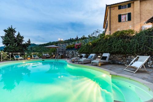 Casolare dei Colli, Panoramic Private Pool, Lavish Interiors and a Gourmet Kitchen