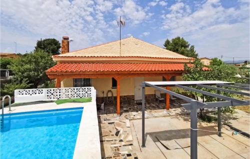 Awesome Home In Liria With Wifi