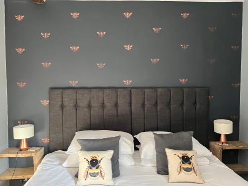 1 queen bed