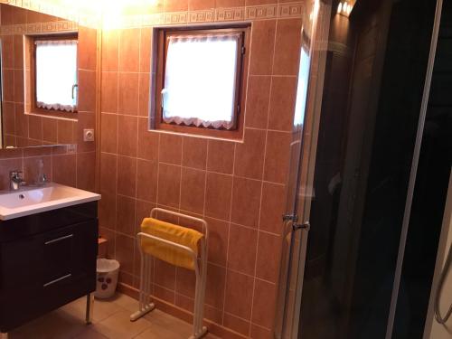 Vannas istaba, Le chalet in Saint-Quentin-la-Motte-Croix-au-Bailly