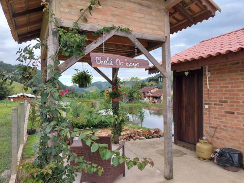 Caminhos da Serra do Tabuleiro - Chalé do Lago