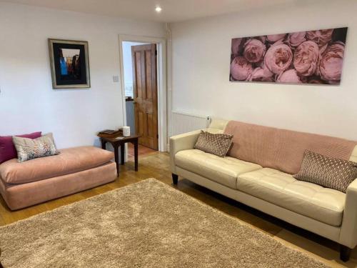 Quaint 2 bedroom cottage right in the heart of Cambridge