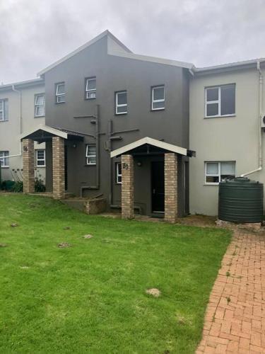 Emerald View secure double story 5 sleeper unit