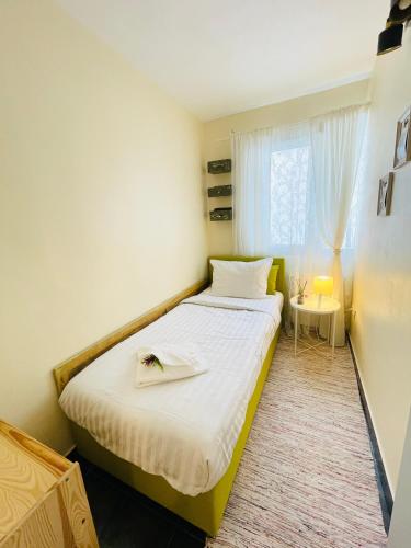 티미쇼아라 Perfect Place to Stay self check in-24h-NETFLIX-WIFI 4성급 싱글룸 객실