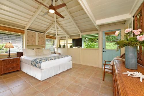 International Colony Club 34 - image 3