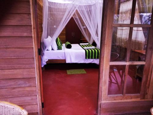 Deluxe Double Room with Balcony image 1